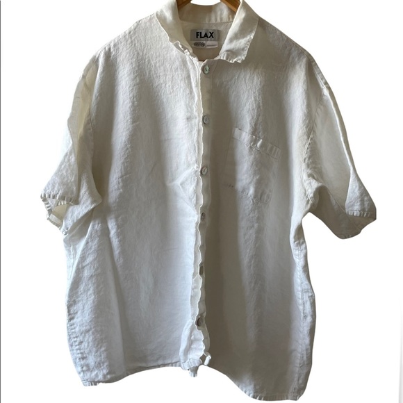 Flax Tops - FLAX solid white short sleeve button down blouse/ oversized/ medium